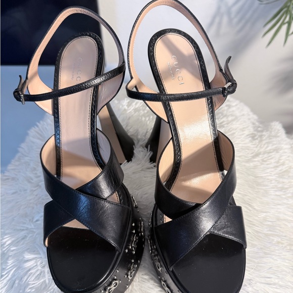 Gucci Black Platform Heels with Logo Accents - Picture 5 of 9